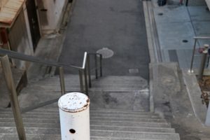 階段に接する物件の買取